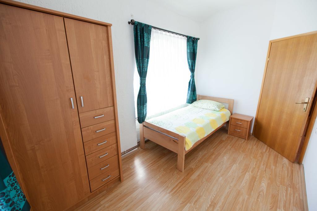 Apartment Licka Vodenica Josipdol Room photo